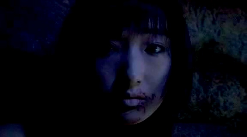 Marebito Japanese Movie Review 2004